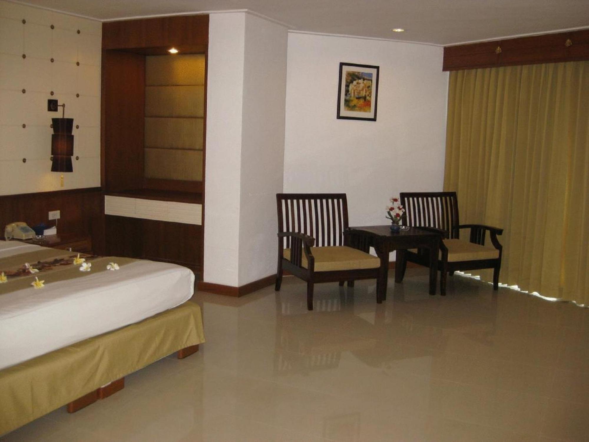 פאטאיה Royal Twins Palace Hotel מראה חיצוני תמונה
