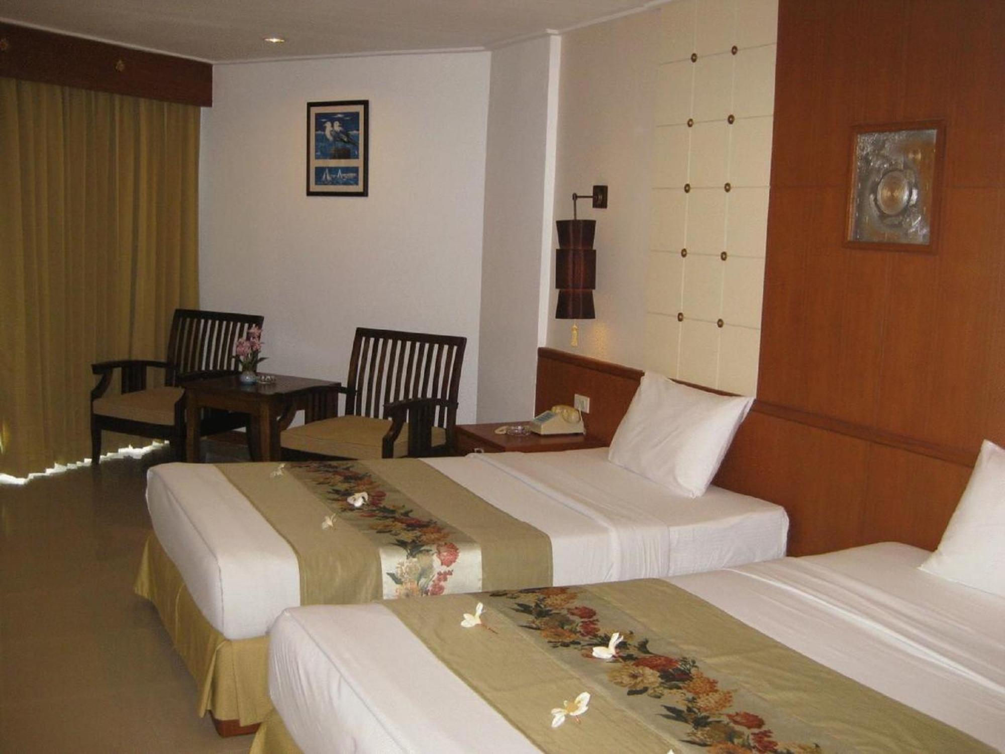 פאטאיה Royal Twins Palace Hotel מראה חיצוני תמונה