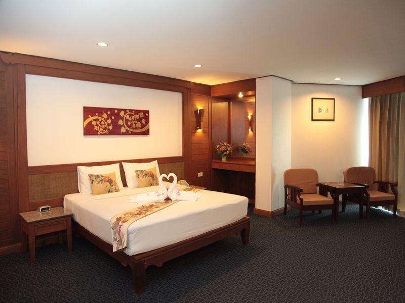 פאטאיה Royal Twins Palace Hotel מראה חיצוני תמונה