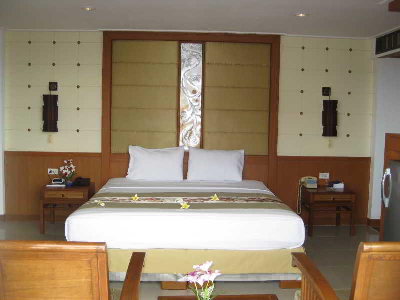 פאטאיה Royal Twins Palace Hotel מראה חיצוני תמונה