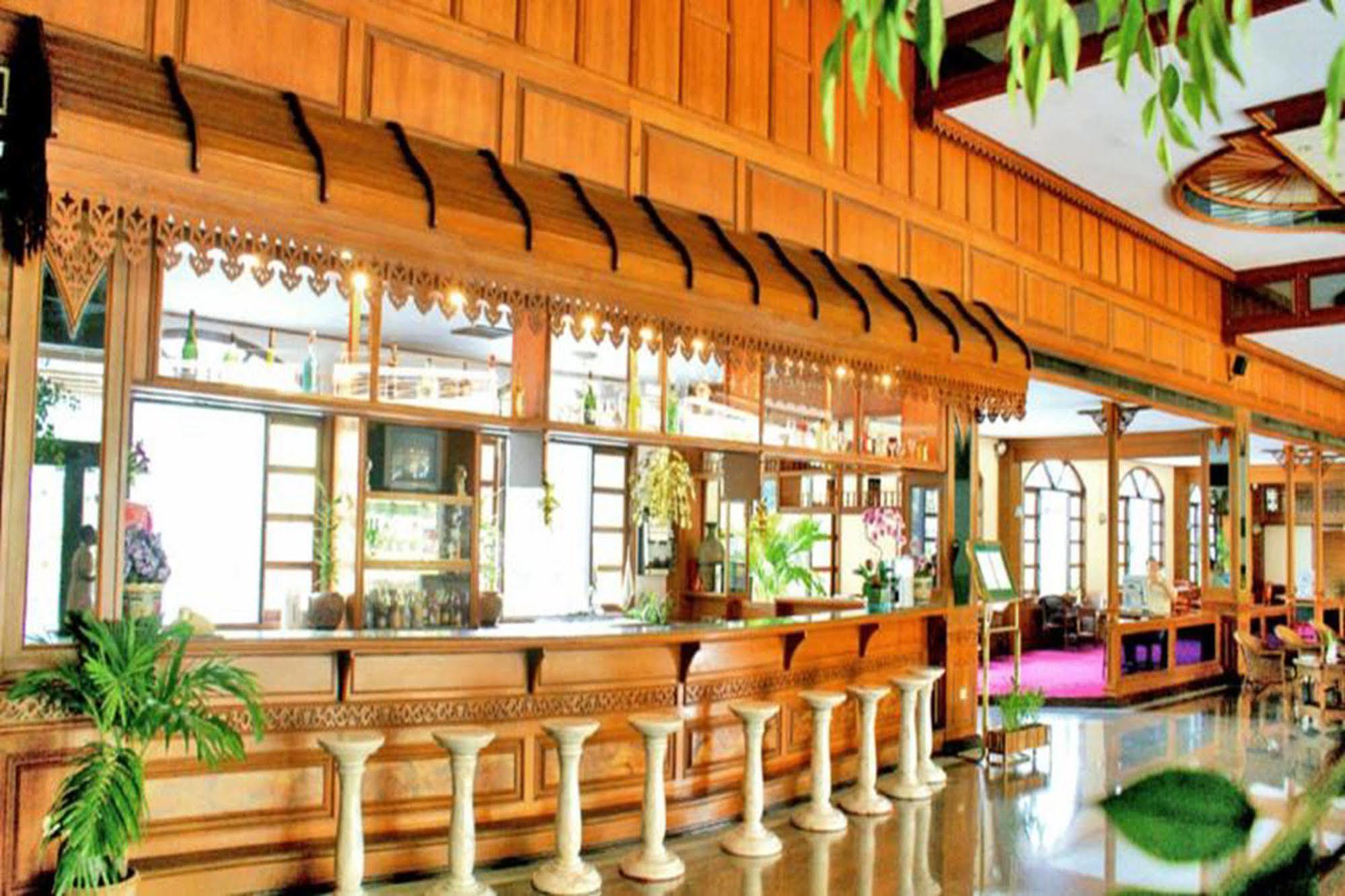 פאטאיה Royal Twins Palace Hotel מראה חיצוני תמונה